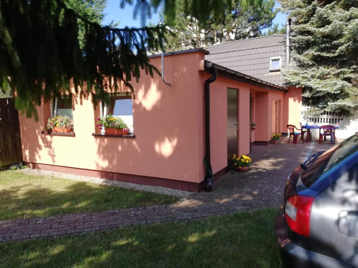 Dom Wczasowy Mateusz Rewal Exterior foto