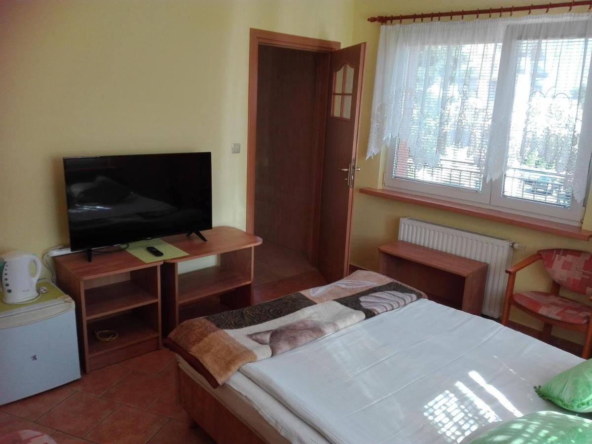 Dom Wczasowy Mateusz Rewal Exterior foto